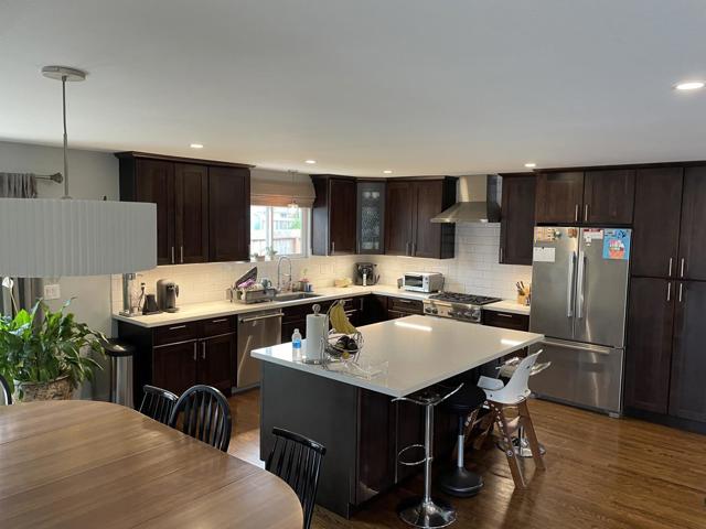 1676 Toledo Court, Pacifica CA: https://media.crmls.org/mediaz/aa627939-159f-4831-80be-0821bd387525.jpg