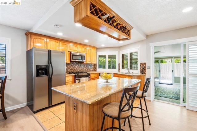 Image 18 of 56 For 14787 Oleander St