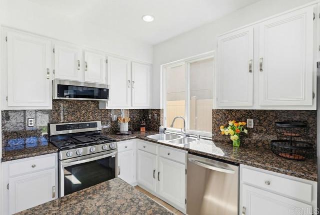 Detail Gallery Image 20 of 73 For 1727 Long Ridge St, Chula Vista,  CA 91913 - 4 Beds | 3 Baths