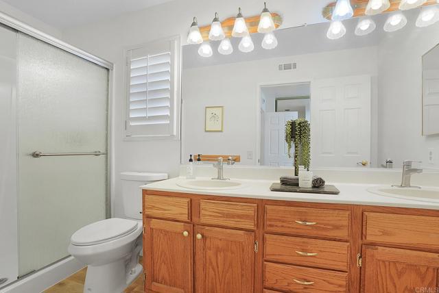 Detail Gallery Image 8 of 46 For 1930 Rosewood St, Vista,  CA 92081 - 3 Beds | 2/1 Baths