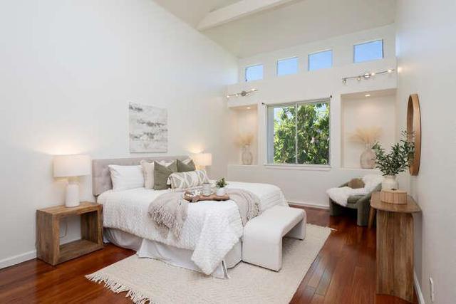808 Lakeshore Drive,  CA: https://media.crmls.org/mediaz/aa64cf93-1c16-4b31-86b3-aa735aa39c25.jpg