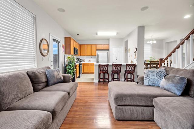 359 Barolo Circle, Greenfield CA: https://media.crmls.org/mediaz/aa6586b2-ef1a-4f09-868e-7b28f3d577c3.jpg