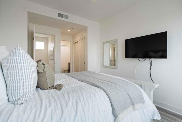 Detail Gallery Image 31 of 43 For 100 Evergreen Ave #3,  Imperial Beach,  CA 91932 - 2 Beds | 2/1 Baths