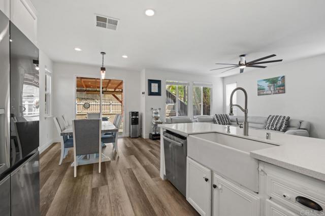 Detail Gallery Image 10 of 60 For 2785 Bear Valley Rd., Chula Vista,  CA 91915 - 4 Beds | 2/1 Baths