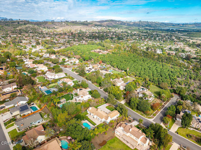 1251 Via Latina Drive, Camarillo CA: https://media.crmls.org/mediaz/aa66b536-ea31-482b-8840-7ead4cadda31.jpg