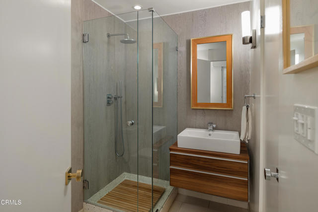 Detail Gallery Image 20 of 56 For 1105 S Orange Grove Bld, Pasadena,  CA 91105 - 3 Beds | 2/1 Baths