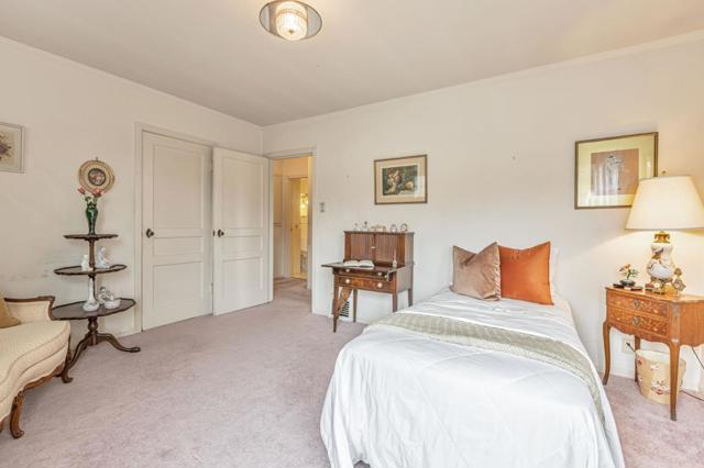 1101 Sloat Boulevard, San Francisco CA: https://media.crmls.org/mediaz/aa67a8ff-0c45-4ccc-af71-f06e277464ad.jpg