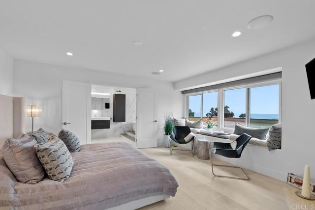 2191 Caminito Del Barco, Del Mar CA: https://media.crmls.org/mediaz/aa681b12-f3e1-4bc9-bc08-5df27bfa061a.jpg