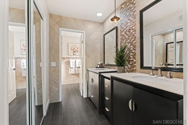 MLS #250043303SD image #21