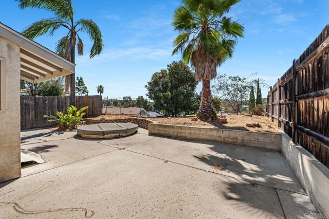 8338 Ora Belle Ln., El Cajon CA: https://media.crmls.org/mediaz/aa6977af-c9aa-40e9-be50-6cf1a3ff3696.jpg