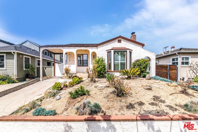 8109 Gonzaga Ave, Los Angeles, CA 90045