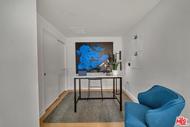 2801 Sunset Place, Los Angeles CA: https://media.crmls.org/mediaz/aa69eed5-3bba-4d86-b427-dcef92cc5772.jpg
