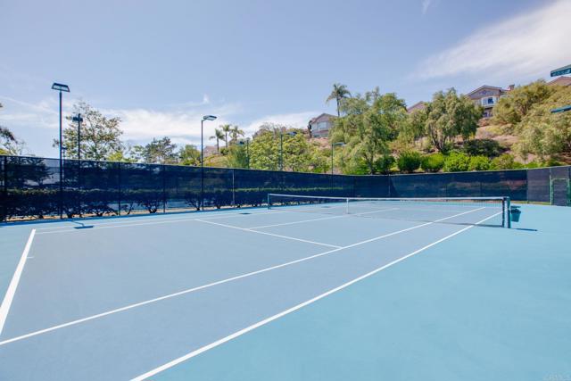 2490 Bear Rock Gln, Escondido CA: https://media.crmls.org/mediaz/aa6b8f4f-0af7-4cb8-904e-afc041e684c1.jpg