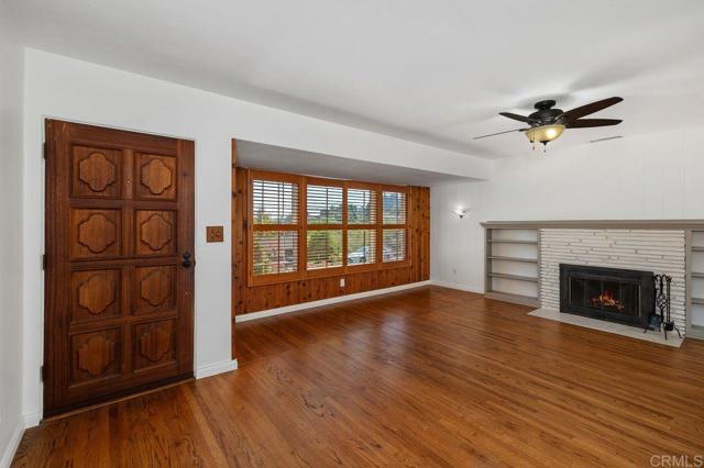 10720 Eureka Rd, Spring Valley CA: https://media.crmls.org/mediaz/aa6bb01a-f64c-4be1-af4e-73ac7bf28093.jpg