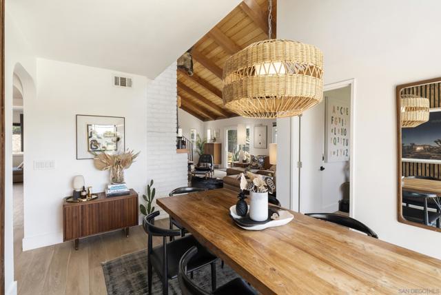 3860 Las Flores, Fallbrook CA: https://media.crmls.org/mediaz/aa6c57e3-68b1-4888-a9a2-5cfa363af7c4.jpg