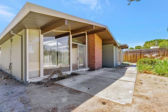 106 Eliza Court, Foster City CA: https://media.crmls.org/mediaz/aa6ccad2-6f86-4e28-9603-b3d91cf83833.jpg