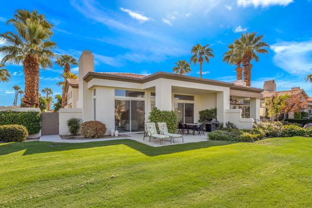 55235 Laurel, La Quinta CA: https://media.crmls.org/mediaz/aa6d676b-de0e-4dec-927d-a76ce5ddded4.jpg