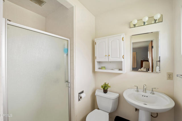 Detail Gallery Image 21 of 41 For 194 Dean Ct, Ventura,  CA 93003 - 4 Beds | 2/1 Baths