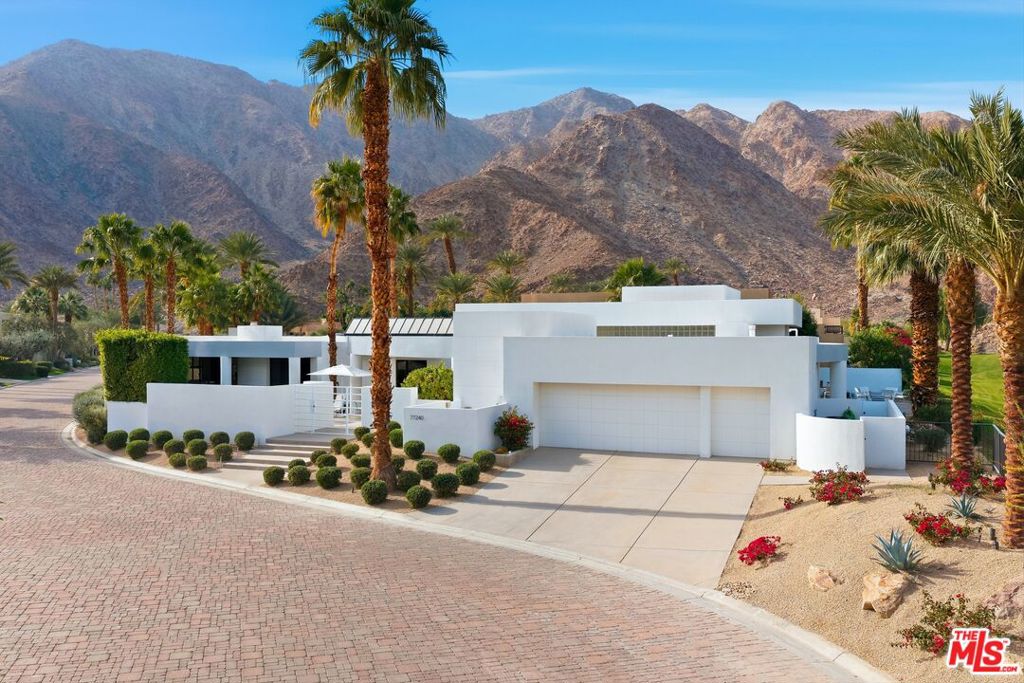 77240 Avenida Arteaga