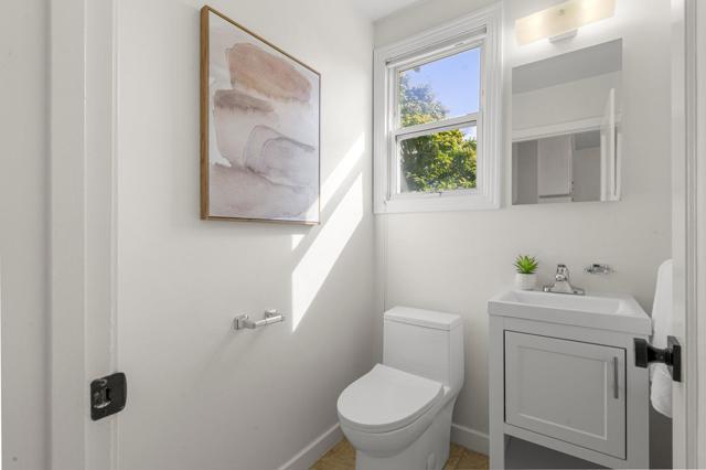 706 S Humboldt Street, San Mateo CA: https://media.crmls.org/mediaz/aa705f5e-9f22-4571-816f-022b12496fc7.jpg