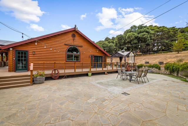 8697 Dyer Road, Salinas CA: https://media.crmls.org/mediaz/aa707adf-efef-4a0b-940d-5828e4090479.jpg