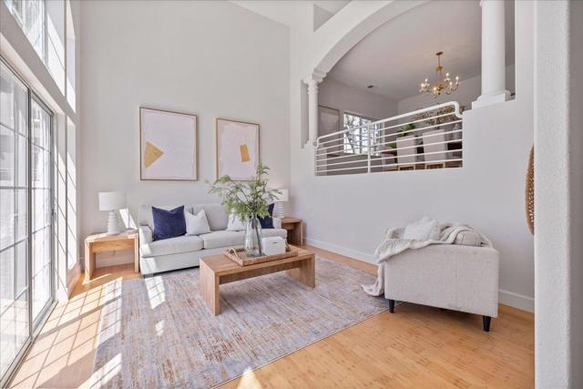 7003 Silver Brook Court, San Jose CA: https://media.crmls.org/mediaz/aa7123d4-a285-4381-8a41-88ff01389bb8.jpg