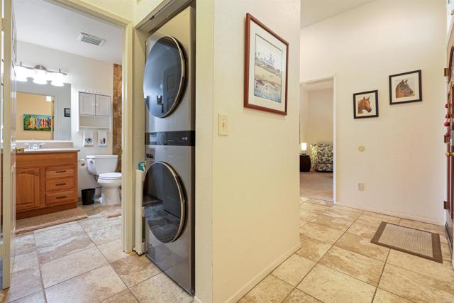 Detail Gallery Image 9 of 25 For 270 Dahlia Ave #7,  Imperial Beach,  CA 91932 - 3 Beds | 2 Baths
