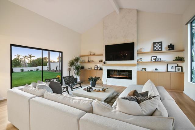 2524 Luciernaga St, Carlsbad CA: https://media.crmls.org/mediaz/aa74787d-1d3b-42fe-b70f-cc6f238c6fcb.jpg