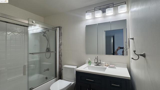 2526 Old Sonoma Rd, Napa CA: https://media.crmls.org/mediaz/aa7513f1-d41a-41cb-a86c-efeb9a8e662b.jpg