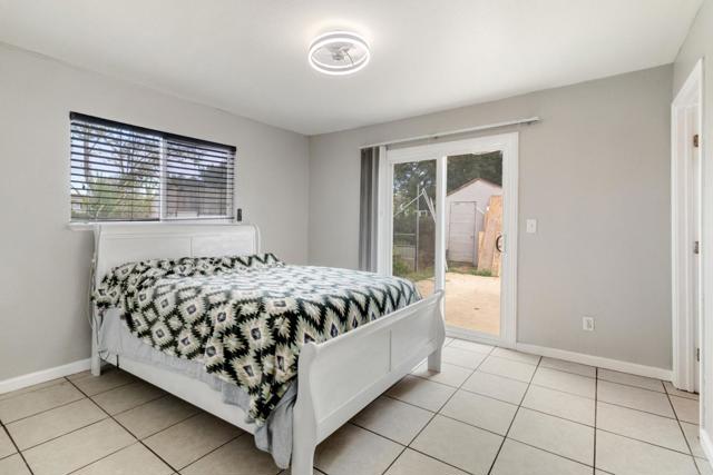 13183 Enid Drive, Waterford CA: https://media.crmls.org/mediaz/aa760101-6dbf-4132-9d88-d96044e2fe56.jpg