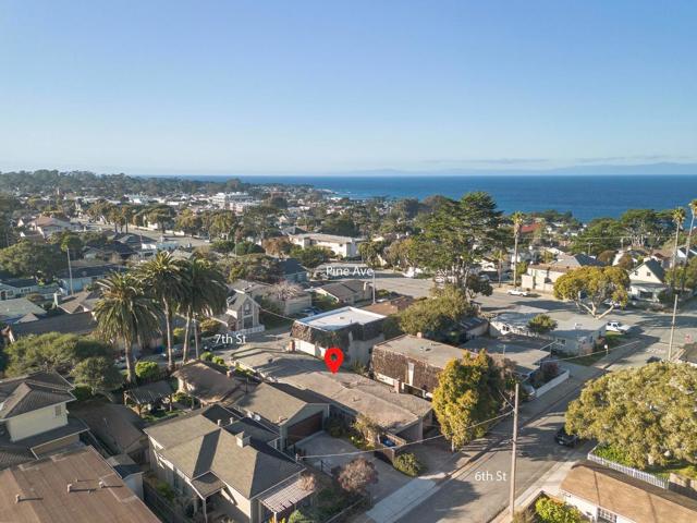 411 7th Street, Pacific Grove CA: https://media.crmls.org/mediaz/aa7652b6-7228-4160-88af-2214f7db671d.jpg