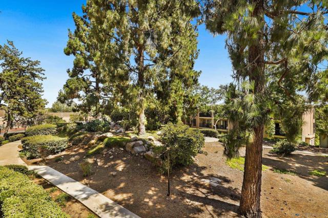 7835 Cowles Mountain Ct, San Diego, California 92119, 2 Bedrooms Bedrooms, ,2 BathroomsBathrooms,Condominium,For Sale,Cowles Mountain Ct,250018144SD