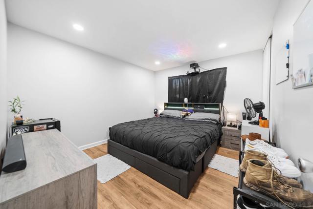 2297 1/2 Orchard Ave, El Cajon CA: https://media.crmls.org/mediaz/aa7696bc-dde2-4e9a-b431-7f0bac3e4e46.jpg
