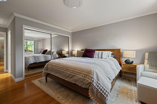 4457 LINDA WAY, Pleasanton CA: https://media.crmls.org/mediaz/aa770df7-c688-431c-9d9f-4e7e7b070287.jpg