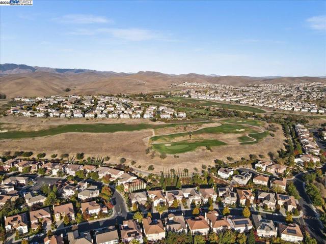 5615 Applegate Way, Dublin CA: https://media.crmls.org/mediaz/aa77889a-325b-4316-8a08-e7dfb6e24b5a.jpg