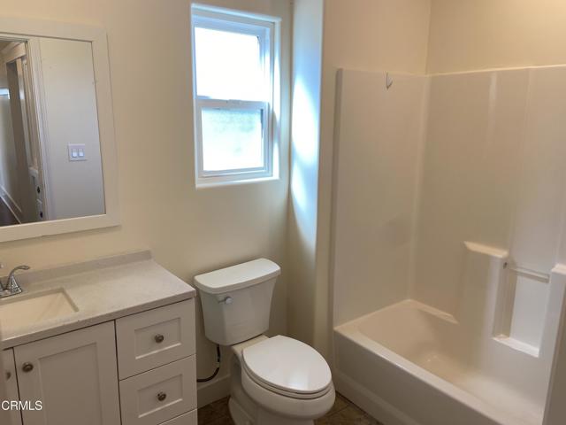 Detail Gallery Image 10 of 11 For 621 S F St, Oxnard,  CA 93030 - 2 Beds | 1 Baths