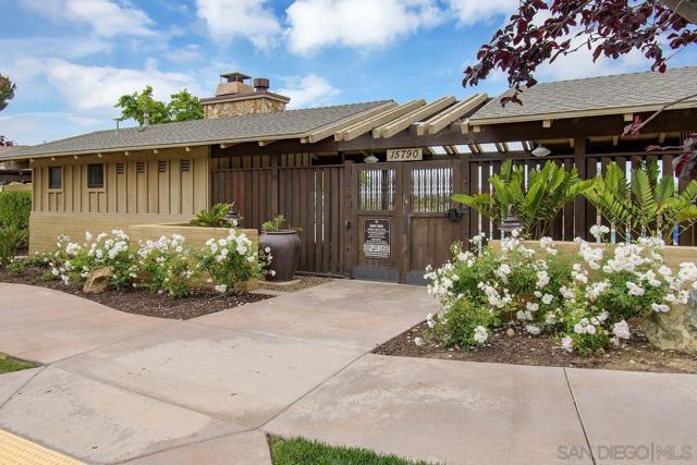 15501 Bristol Ridge Ter, San Diego CA: https://media.crmls.org/mediaz/aa79000d-3bc6-4e24-b24e-01e7a1c5ac0e.jpg