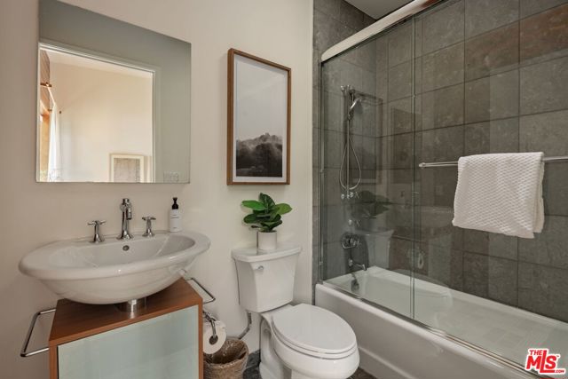 8137 Amor Road, Los Angeles CA: https://media.crmls.org/mediaz/aa7916a7-8dc7-4b27-88c6-ef4b15f241e0.jpg