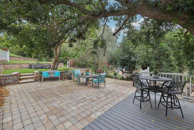 13371 Summit Cir, Poway CA: https://media.crmls.org/mediaz/aa7a84e0-04e3-4337-9aa3-096b83709f19.jpg