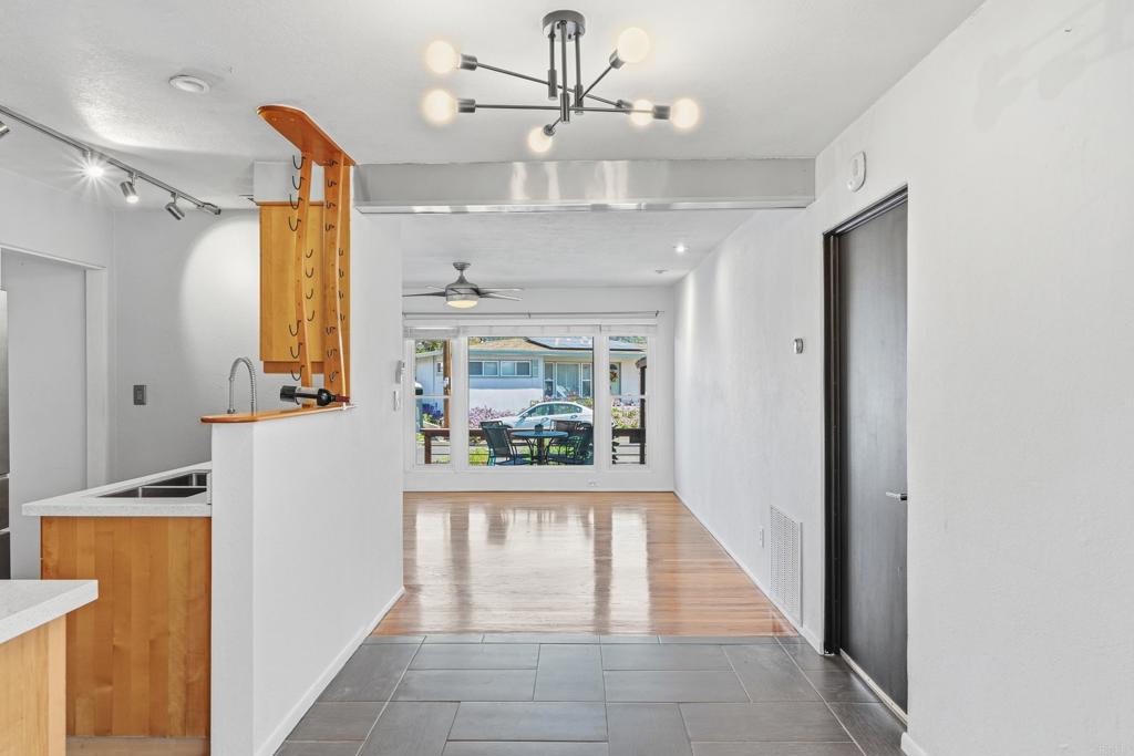 6335 Cleo Street - photo 9