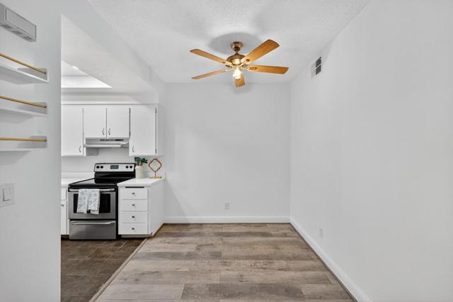 482 Shadowgraph Drive, San Jose CA: https://media.crmls.org/mediaz/aa7b84c3-f66a-44c4-b08f-8ed5bb83d4a5.jpg