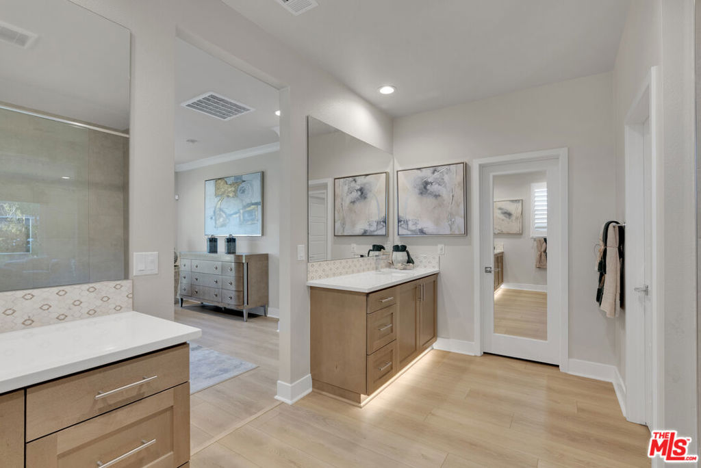 MLS #25614795 image #33