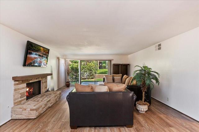 Image 2 of 20 For 46638 Arapahoe Lane A