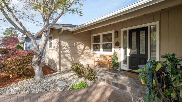878 El Rio Drive, San Jose CA: https://media.crmls.org/mediaz/aa80626a-a345-42ad-9b7c-0017e61e1ecf.jpg