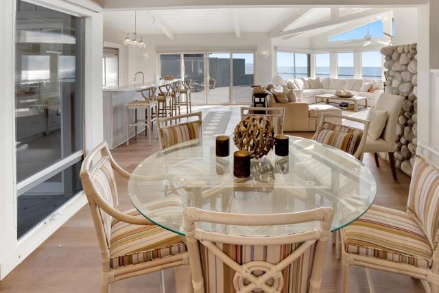 545 Beach Drive, Aptos CA: https://media.crmls.org/mediaz/aa8079fb-3621-451d-b5da-f30b96661fe3.jpg