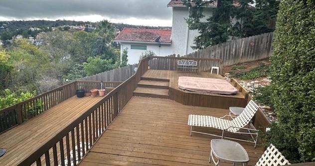 525 Wellington Drive, San Carlos CA: https://media.crmls.org/mediaz/aa8237cb-92ba-4d9c-a79e-57858ca90d48.jpg