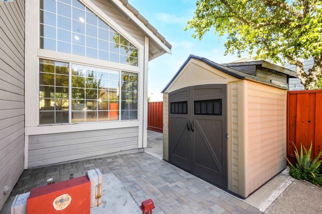 3473 Edinburgh Dr, Livermore CA: https://media.crmls.org/mediaz/aa8287e7-0c42-44c2-a619-4bf4a97b1b70.jpg