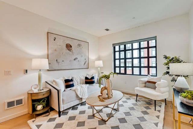 815 Tennessee Street, San Francisco CA: https://media.crmls.org/mediaz/aa828abc-c67c-4675-a4d6-185676fa6430.jpg