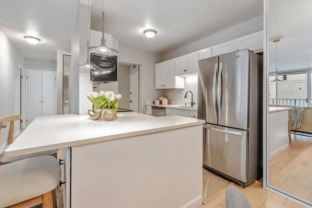 400 Davey Glen Road, Belmont CA: https://media.crmls.org/mediaz/aa833133-c7f6-4c30-9f17-3ff961aeb6c0.jpg