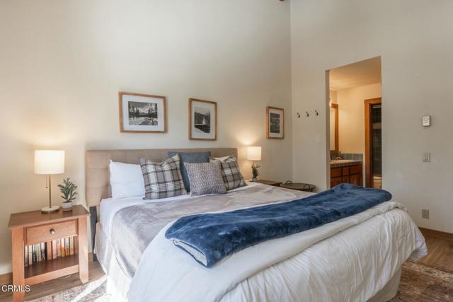 435 Lakeview Boulevard, Mammoth Lakes CA: https://media.crmls.org/mediaz/aa83afd9-a1b0-4d86-9c89-75137ffa67aa.jpg
